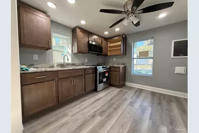 2417 V St, Pensacola, FL 32505 - Photo 12