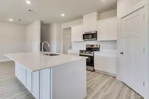 8622 Russellcross Blvd, Pensacola, FL 32507 - Photo 6