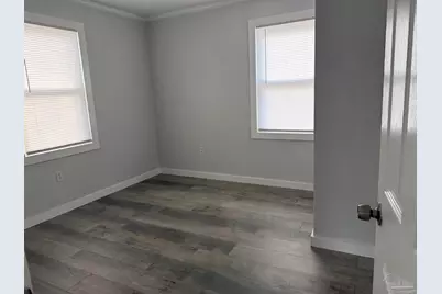 51 W Carver Dr, Pensacola, FL 32507 - Photo 8