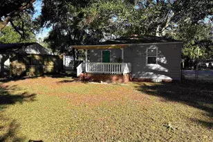 51 W Carver Dr, Pensacola, FL 32507 - Photo 2