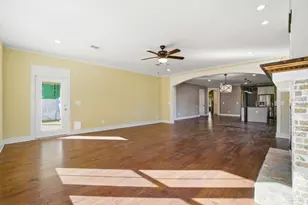 1419 E Hatton St, Pensacola, FL 32503 - Photo 8