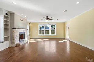 1419 E Hatton St, Pensacola, FL 32503 - Photo 6