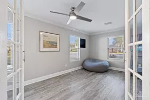 961 Aquamarine Dr, Gulf Breeze, FL 32563 - Photo 66