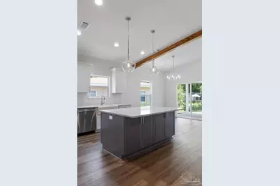 7650 Tippin Ave, Pensacola, FL 32504 - Photo 10