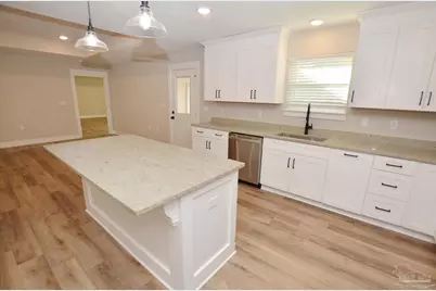 3123 Lynn Dr, Navarre, FL 32566 - Photo 10