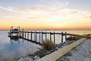 2721 Bay St, Gulf Breeze, FL 32563 - Photo 58