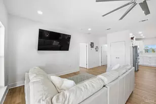 2721 Bay St, Gulf Breeze, FL 32563 - Photo 16