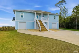 2721 Bay St, Gulf Breeze, FL 32563 - Photo 64