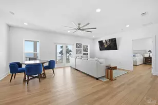 2721 Bay St, Gulf Breeze, FL 32563 - Photo 10