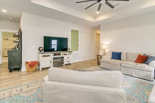 225 Camellia Dr, Cantonment, FL 32533 - Photo 10