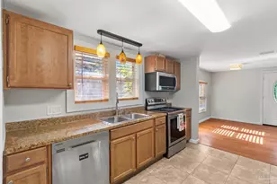 6608 Magnolia St, Milton, FL 32570 - Photo 8