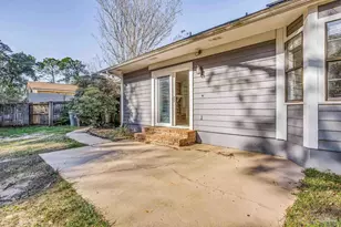 6843 Lake Charlene Dr, Pensacola, FL 32506 - Photo 58