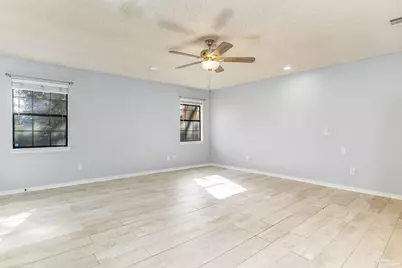 6843 Lake Charlene Dr, Pensacola, FL 32506 - Photo 10