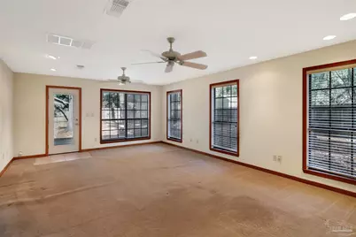 4660 Shannon Pl, Pensacola, FL 32504 - Photo 12