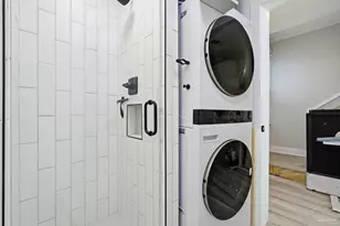 201 Pensacola Beach Rd, Gulf Breeze, FL 32561 - Photo 8