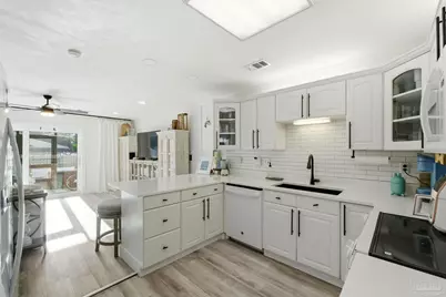 201 Pensacola Beach Rd #B14, Gulf Breeze, FL 32561 - Photo 1