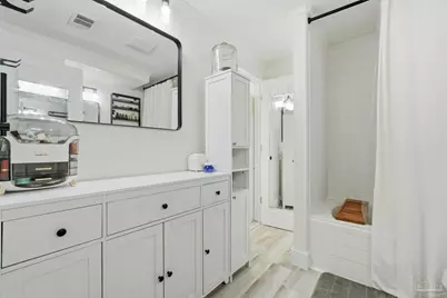 201 Pensacola Beach Rd #B14, Gulf Breeze, FL 32561 - Photo 12