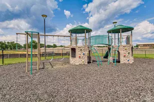 4055 Pendragon Cir, Milton, FL 32583 - Photo 4