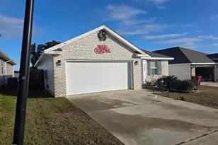 5649 Guinevere Ln, Milton, FL 32583 - Photo 4