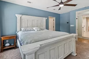 420 Fairpoint Dr, Gulf Breeze, FL 32561 - Photo 22