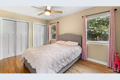 420 Fairpoint Dr, Gulf Breeze, FL 32561 - Photo 34