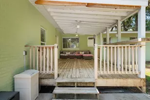 420 Fairpoint Dr, Gulf Breeze, FL 32561 - Photo 44