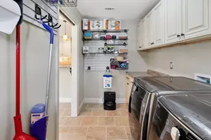 420 Fairpoint Dr, Gulf Breeze, FL 32561 - Photo 40