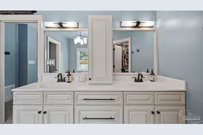 420 Fairpoint Dr, Gulf Breeze, FL 32561 - Photo 24