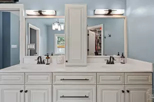 420 Fairpoint Dr, Gulf Breeze, FL 32561 - Photo 24