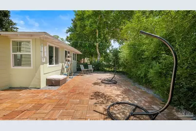 420 Fairpoint Dr, Gulf Breeze, FL 32561 - Photo 52