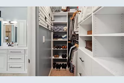 420 Fairpoint Dr, Gulf Breeze, FL 32561 - Photo 30