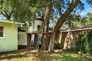 420 Fairpoint Dr, Gulf Breeze, FL 32561 - Photo 44