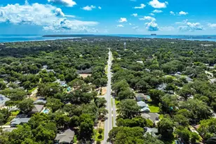 420 Fairpoint Dr, Gulf Breeze, FL 32561 - Photo 62