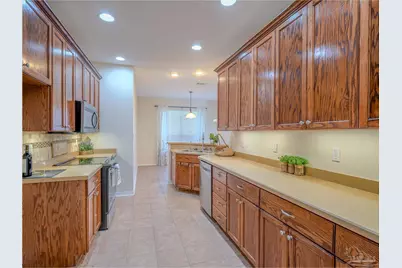 4986 Vizcaya Dr, Pensacola, FL 32507 - Photo 14