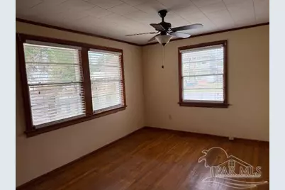 1421 Pickens Ave, Pensacola, FL 32503 - Photo 12