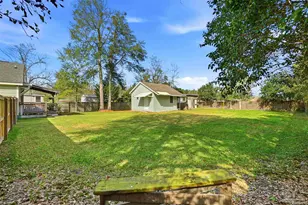 402 Front St, Century, FL 32535 - Photo 40