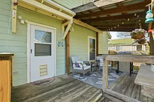 402 Front St, Century, FL 32535 - Photo 44