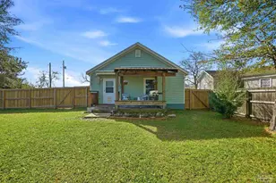 402 Front St, Century, FL 32535 - Photo 42