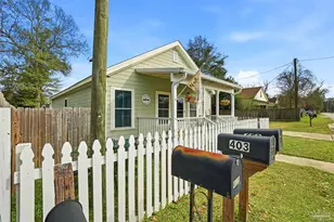 402 Front St, Century, FL 32535 - Photo 2