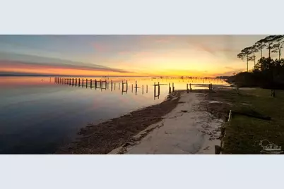 6817 Tidewater Dr, Navarre, FL 32566 - Photo 1