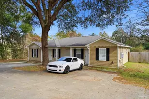 2260 Hencye Dr, Pensacola, FL 32514 - Photo 2