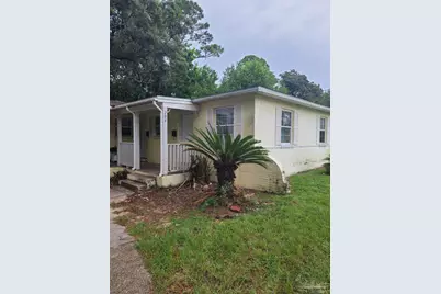 204 Holmes Dr #A, Pensacola, FL 32507 - Photo 1