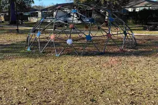 2470 Trailwood Dr, Cantonment, FL 32533 - Photo 36