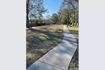 2470 Trailwood Dr, Cantonment, FL 32533 - Photo 32