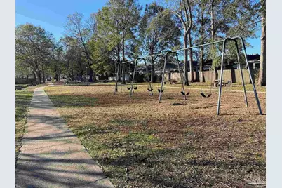 2470 Trailwood Dr, Cantonment, FL 32533 - Photo 34