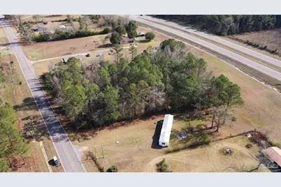 818 Twin Bridges Rd, Flomaton, AL 36441 - Photo 2