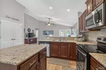 5094 Carley Ct, Milton, FL 32583 - Photo 8