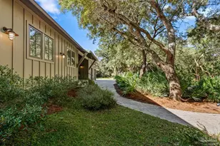 2369 W Bayshore Rd, Gulf Breeze, FL 32563 - Photo 8