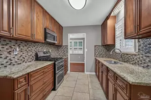 127 Elm St, Pensacola, FL 32506 - Photo 18