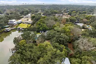 2 Highpoint Dr, Gulf Breeze, FL 32561 - Photo 4